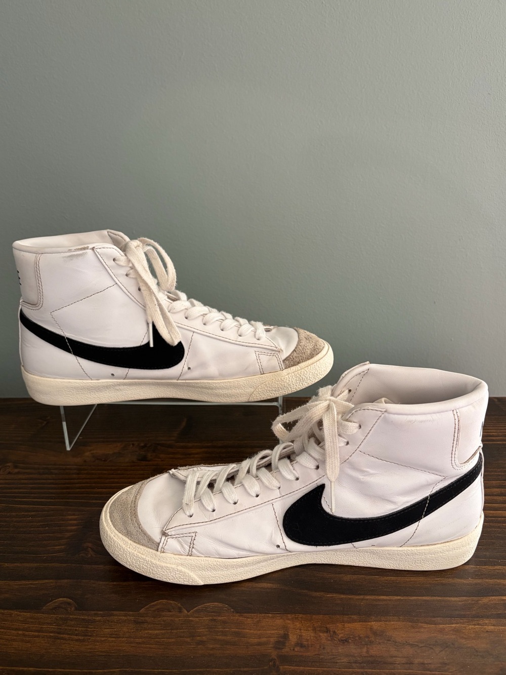 Nike Blazers 77 Mid White with Black Swoosh Athletic Sneakers Men’s 8.5 - Picture 8 of 14